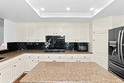 7024 Roddick Drive, Highland, CA 92346 - Photo 21