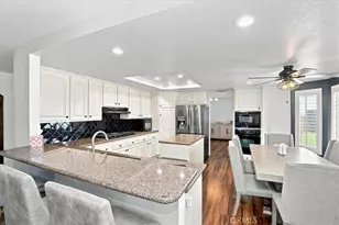 7024 Roddick Dr, Highland, CA 92346 - Photo 17