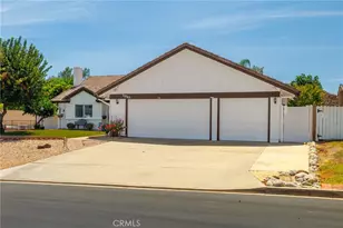30763 Pyramid Point, Canyon Lake, CA 92587 - Photo 3