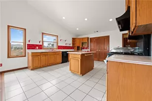 17033 Andromeda, Riverside, CA 92504 - Photo 9