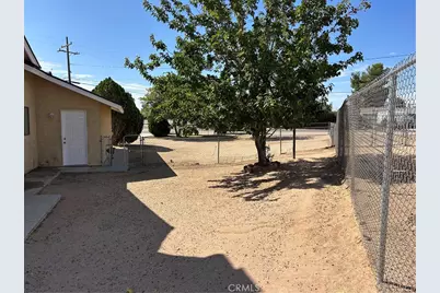 15686 Little Beaver, Victorville, CA 92395 - Photo 9