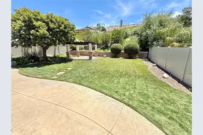 27617 Bottle Brush Way, Murrieta, CA 92562 - Photo 37