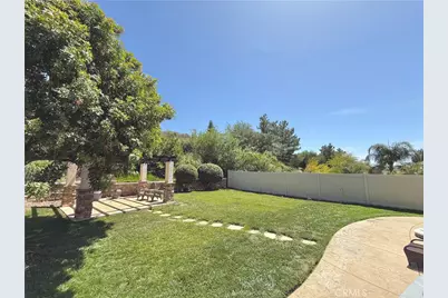 27617 Bottle Brush Way, Murrieta, CA 92562 - Photo 37