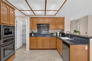 2000 Citrus Wood Ln, Riverside, CA 92503 - Photo 13