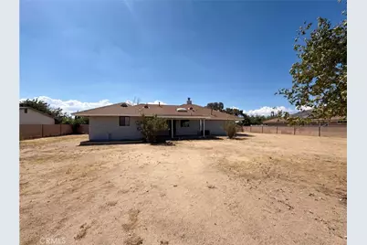 13191 El Rio, Victorville, CA 92392 - Photo 5