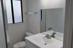 1654 N Marine, Wilmington, CA 90744 - Photo 9