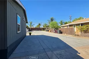 21975 Markham St, Perris, CA 92570 - Photo 17