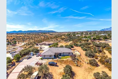 10505 Canyon, Oak Hills, CA 92344 - Photo 45
