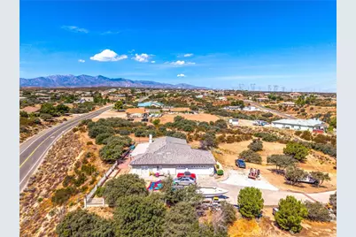 10505 Canyon, Oak Hills, CA 92344 - Photo 51