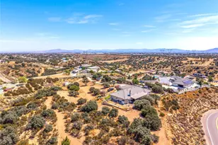 10505 Canyon, Oak Hills, CA 92344 - Photo 57
