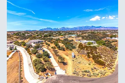 10505 Canyon, Oak Hills, CA 92344 - Photo 53