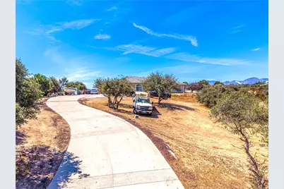 10505 Canyon, Oak Hills, CA 92344 - Photo 61