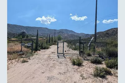 6263 Dusty, Phelan, CA 92371 - Photo 3