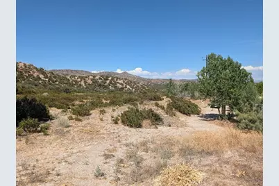 6263 Dusty, Phelan, CA 92371 - Photo 13