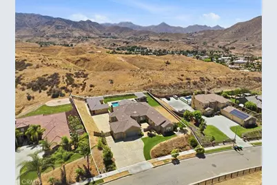 3086 Crystal Ridge Lane, Colton, CA 92324 - Photo 7