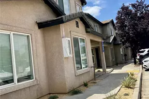 460 Oswell St, Bakersfield, CA 93307 - Photo 17