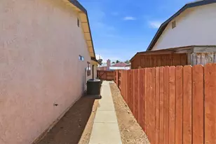 1855 E Ave R2, Palmdale, CA 93550 - Photo 39