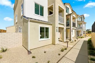 27604 Barefoot Pl, Valencia, CA 91381 - Photo 7