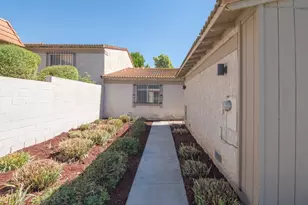 5655 Falling Leaf, Jurupa Valley, CA 92509 - Photo 5