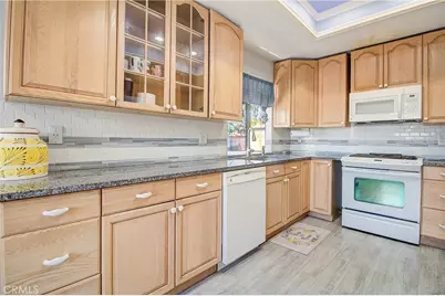 10884 Cypress Ave, Riverside, CA 92505 - Photo 13