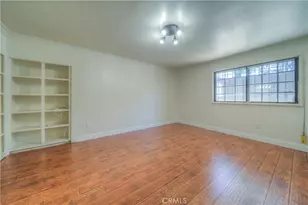 18100 Burbank, Tarzana, CA 91356 - Photo 39