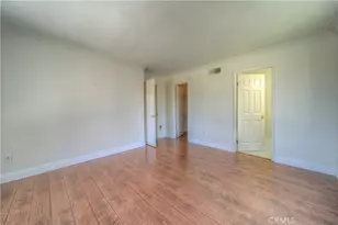 18100 Burbank, Tarzana, CA 91356 - Photo 45