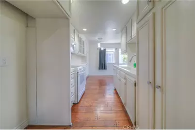 18100 Burbank #14, Tarzana, CA 91356 - Photo 23