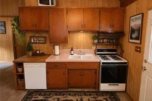 1040 W Rainbow, Big Bear City, CA 92314 - Photo 5