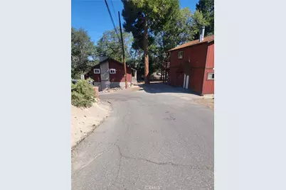33345 Angeles, Green Valley Lake, CA 92341 - Photo 13