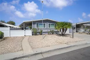 26125 Butterfly Palm Dr, Homeland, CA 92548 - Photo 5
