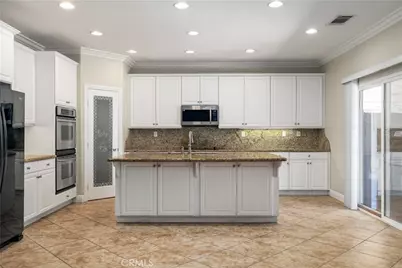 31028 Emperor Drive, Canyon Lake, CA 92587 - Photo 11