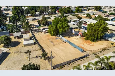 527 7th, Norco, CA 92860 - Photo 35