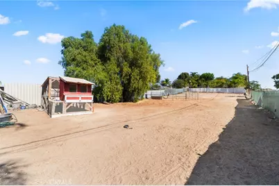 527 7th, Norco, CA 92860 - Photo 27