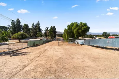 527 7th, Norco, CA 92860 - Photo 31