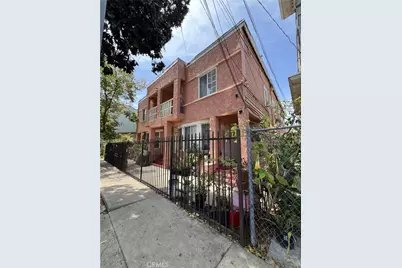 1943 Estrella Avenue, Los Angeles, CA 90007 - Photo 1