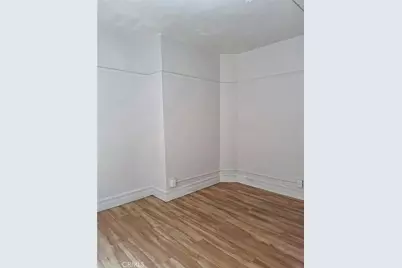 1943 Estrella Avenue, Los Angeles, CA 90007 - Photo 13