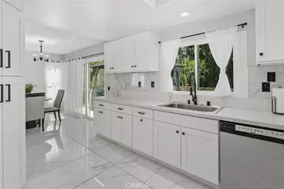 29253 Greenbrier Place, Highland, CA 92346 - Photo 15