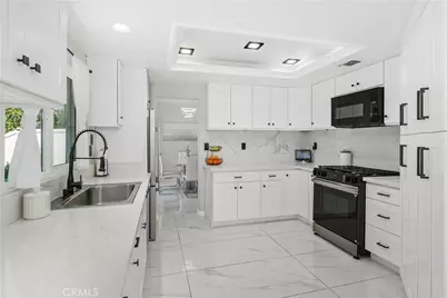 29253 Greenbrier Place, Highland, CA 92346 - Photo 13