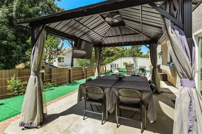 29253 Greenbrier Place, Highland, CA 92346 - Photo 33