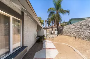 8433 Tamarind, Riverside, CA 92509 - Photo 5