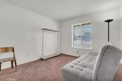 910 S Larch, Rialto, CA 92316 - Photo 19