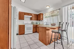 910 S Larch, Rialto, CA 92316 - Photo 15