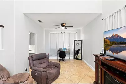 14993 Oak Spring, Fontana, CA 92336 - Photo 17