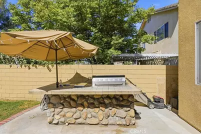 14993 Oak Spring, Fontana, CA 92336 - Photo 53