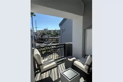 430 Lake Street #304, Huntington Beach, CA 92648 - Photo 11