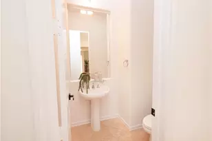 18493 Oak Park Dr, Riverside, CA 92504 - Photo 17