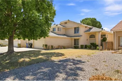 14323 La Crescenta, Victorville, CA 92392 - Photo 3