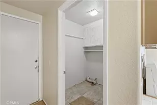 14323 La Crescenta, Victorville, CA 92392 - Photo 9