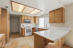 14323 La Crescenta, Victorville, CA 92392 - Photo 7