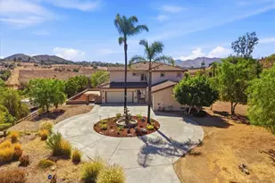 18902 Wildflower, Riverside, CA 92504 - Photo 9